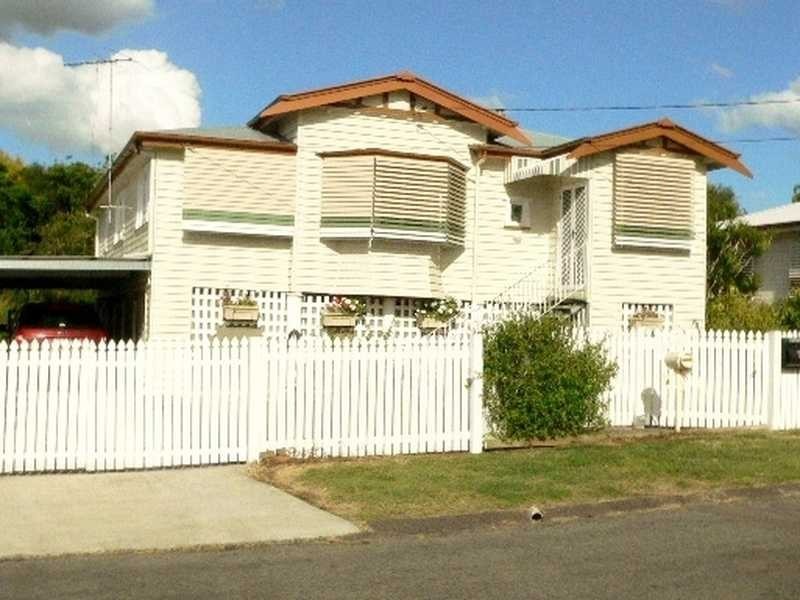 8 McGrath Lane, Booval QLD 4304