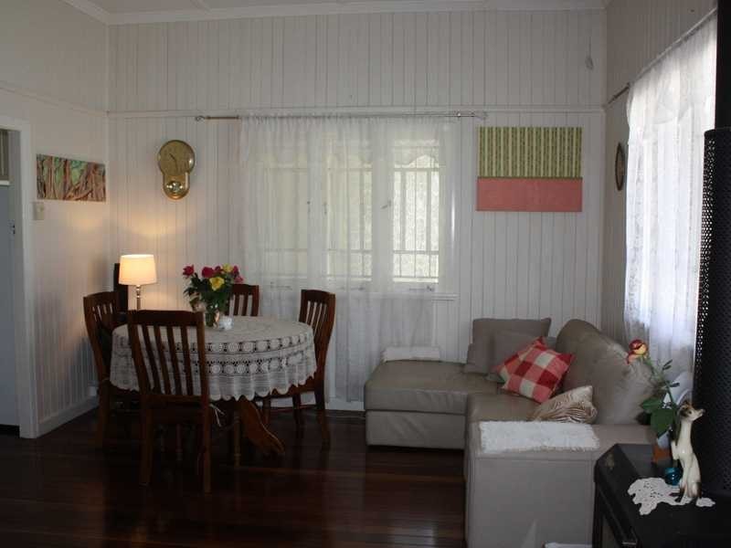 8 McGrath Lane, Booval QLD 4304