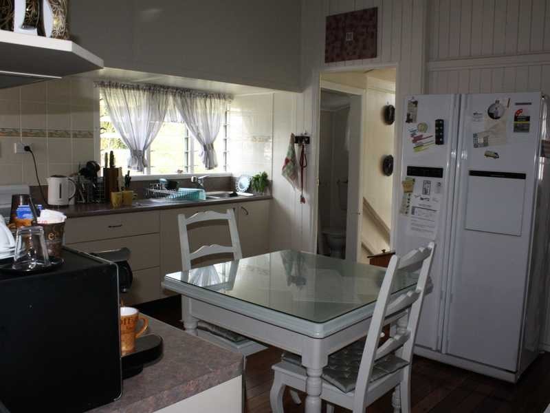 8 McGrath Lane, Booval QLD 4304