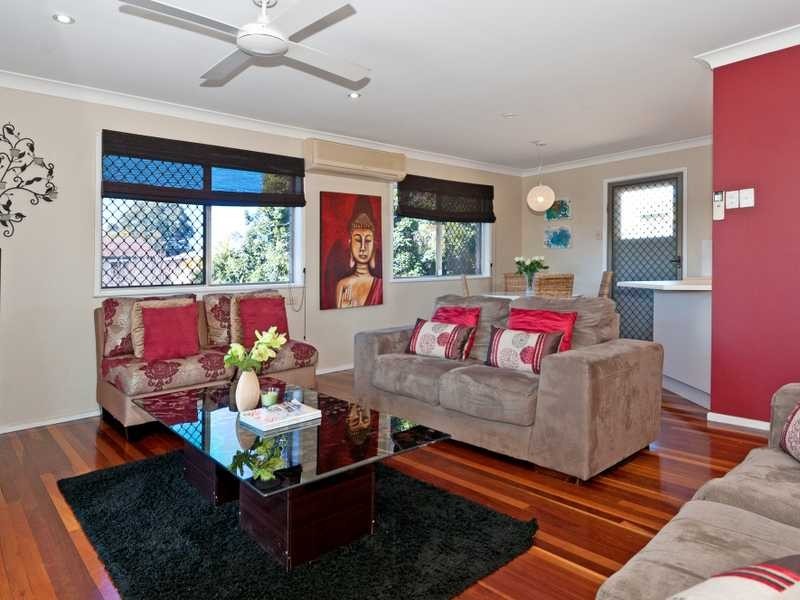 2 Creston Street, Raceview QLD 4305