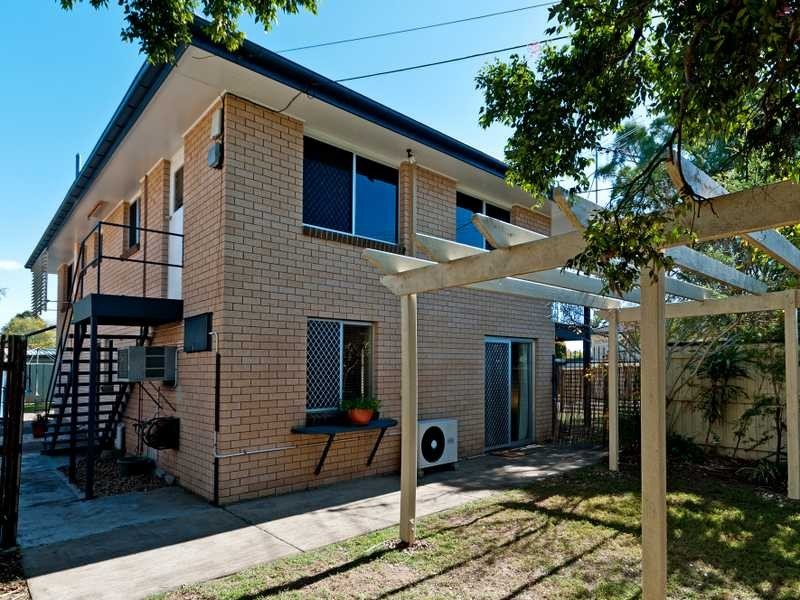 2 Creston Street, Raceview QLD 4305