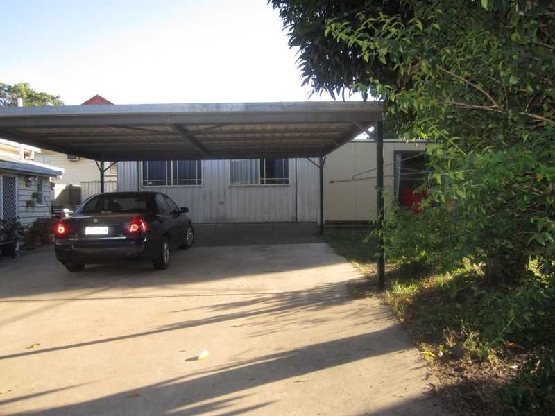 6 Endeavour Road, Riverview QLD 4303