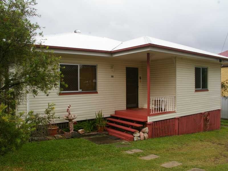 186 Blackstone Road, Silkstone QLD 4304