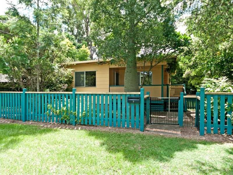 9 Neilson Crescent, Riverview QLD 4303