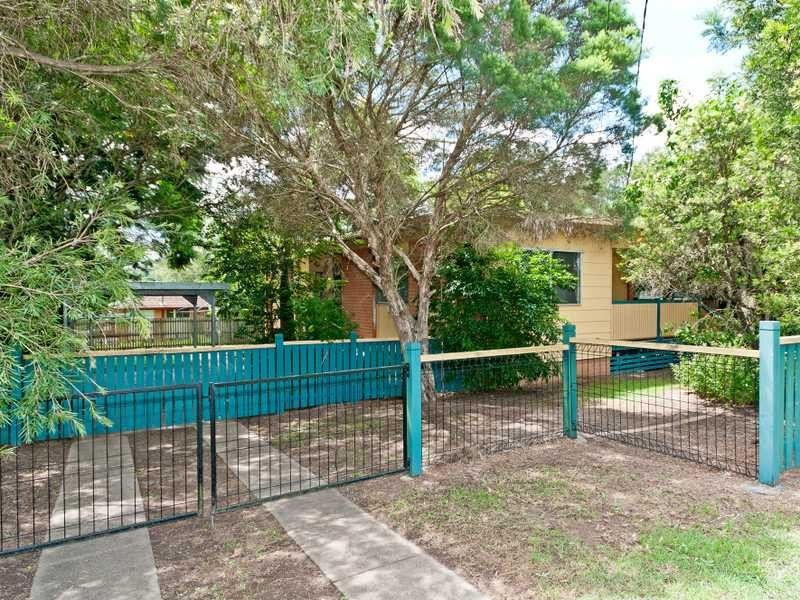 9 Neilson Crescent, Riverview QLD 4303