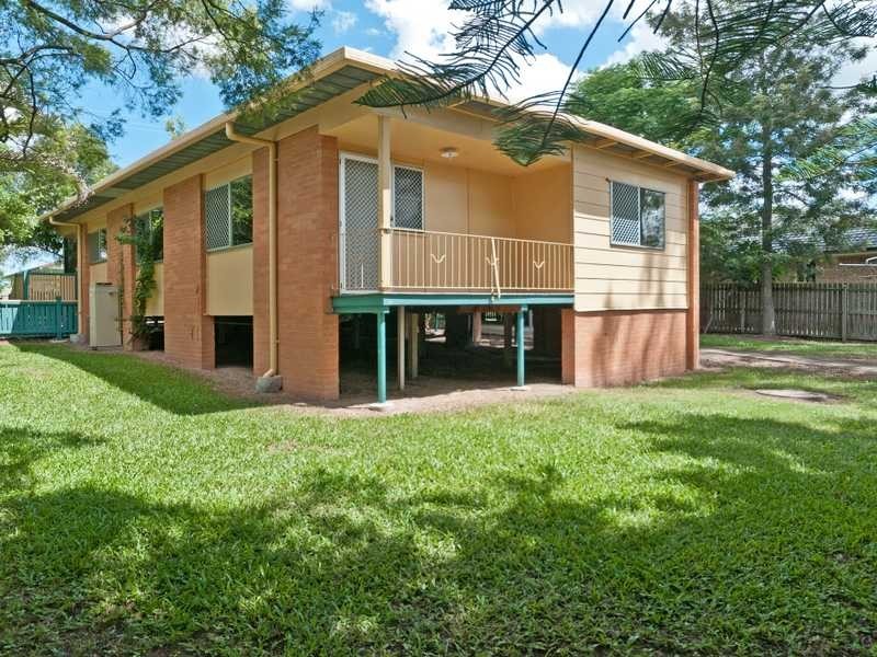 9 Neilson Crescent, Riverview QLD 4303