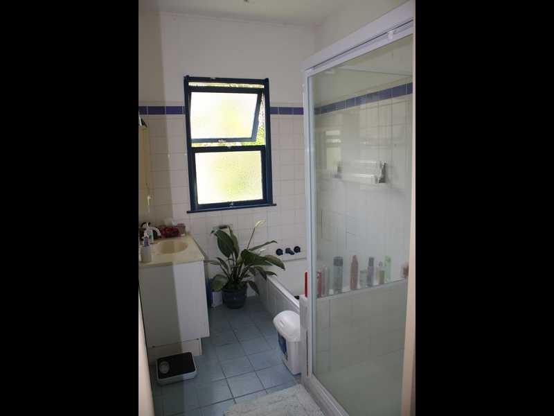 166 Old Pine Mountain Road, Brassall QLD 4305