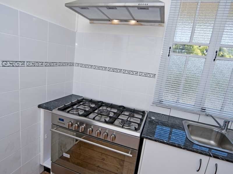 24 Downs Street, North Ipswich QLD 4305