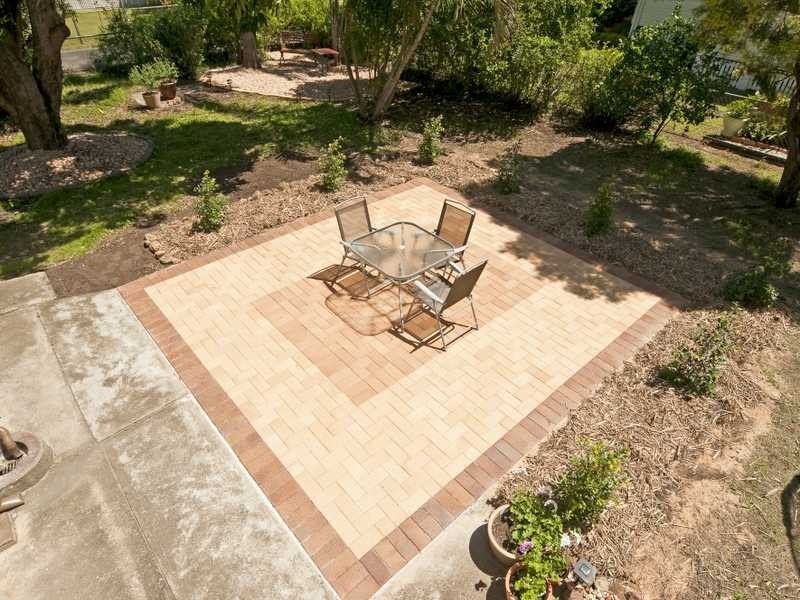 24 Downs Street, North Ipswich QLD 4305