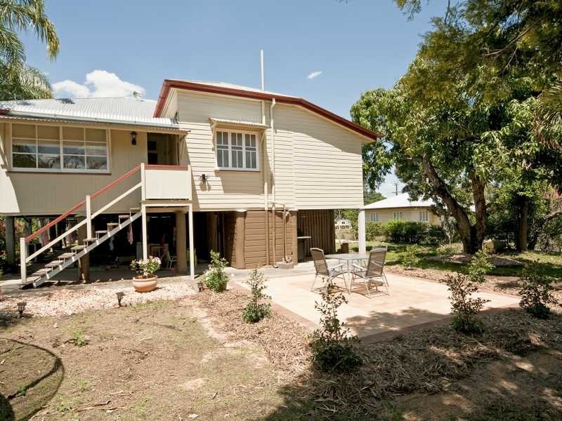24 Downs Street, North Ipswich QLD 4305