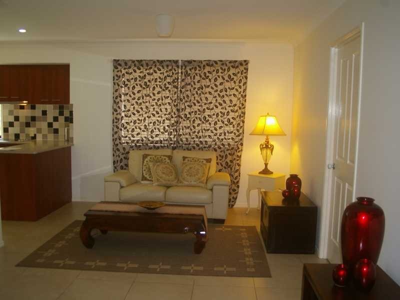 18 Carlock Promenade, Karalee QLD 4306