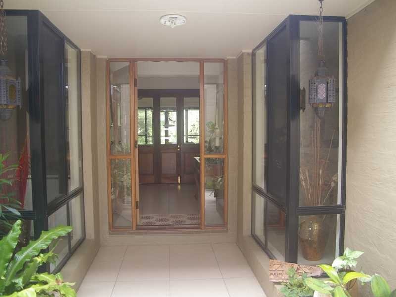 18 Carlock Promenade, Karalee QLD 4306