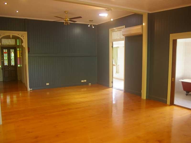 5 Sloman Street, Booval QLD 4304