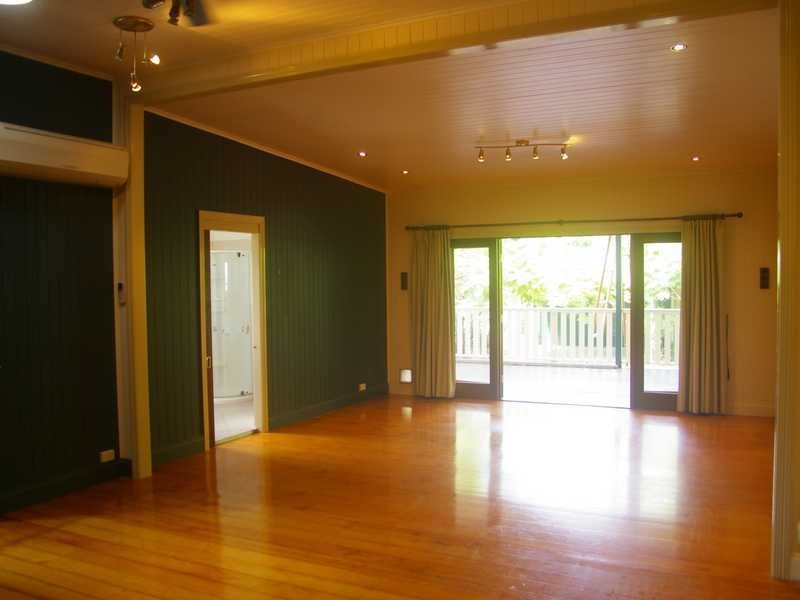 5 Sloman Street, Booval QLD 4304