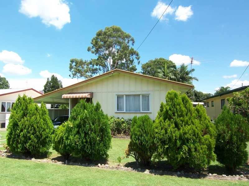 10 Parcell Street, Brassall QLD 4305