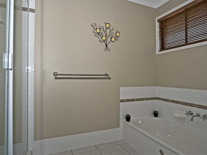 16 Jacana Crescent, Flinders View QLD 4305