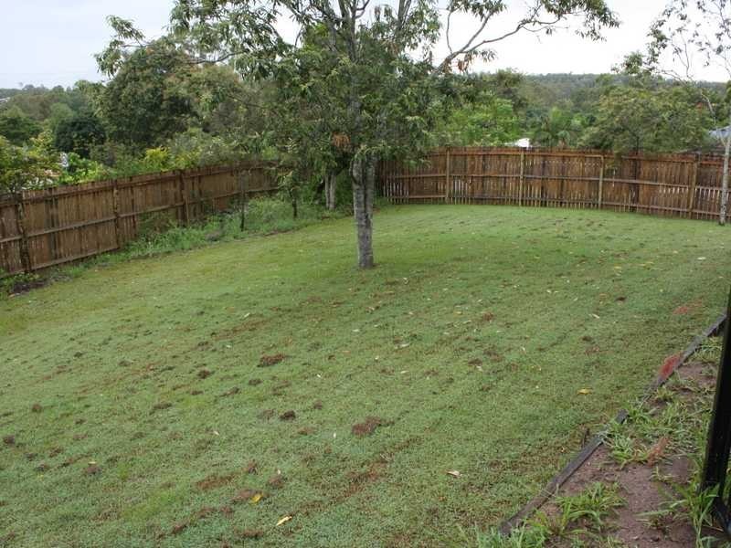 2 Thoona Close, Karana Downs QLD 4306
