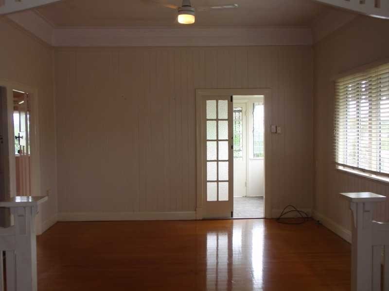 18 Pine Street, North Ipswich QLD 4305