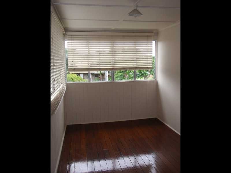 18 Pine Street, North Ipswich QLD 4305