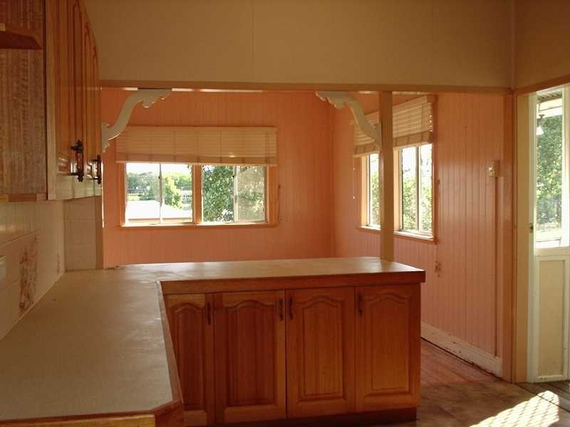 18 Pine Street, North Ipswich QLD 4305