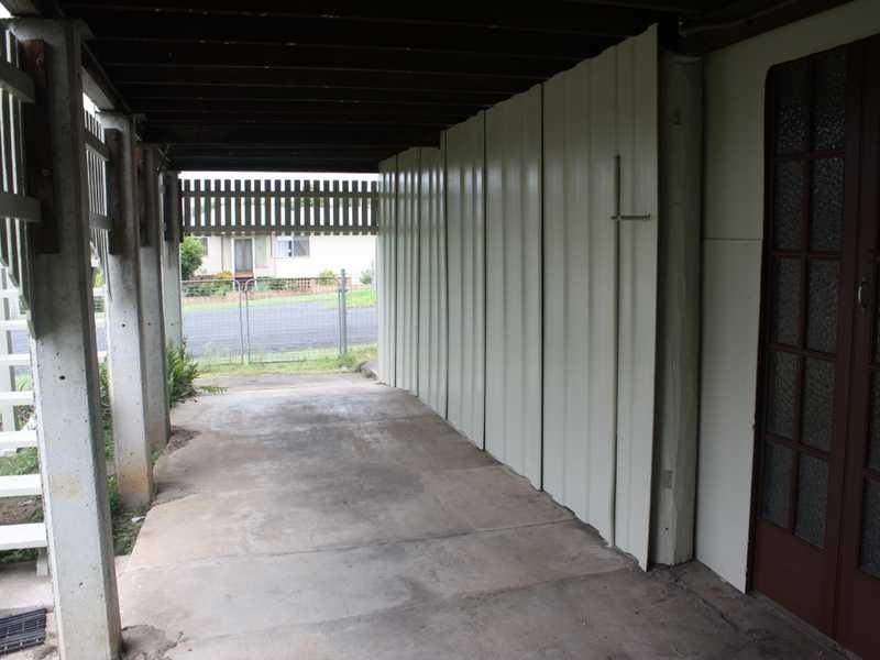 18 Pine Street, North Ipswich QLD 4305