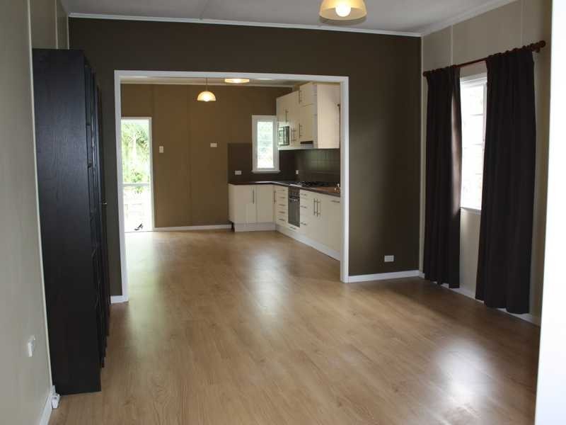 37 Samford Road, Leichhardt QLD 4305
