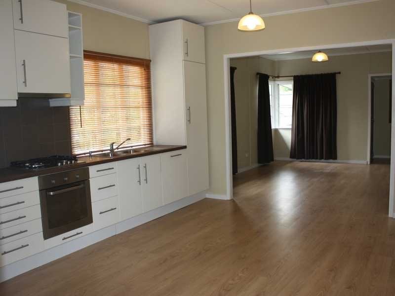 37 Samford Road, Leichhardt QLD 4305