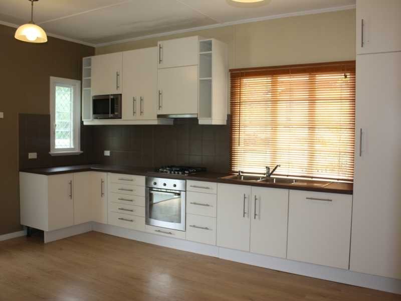 37 Samford Road, Leichhardt QLD 4305