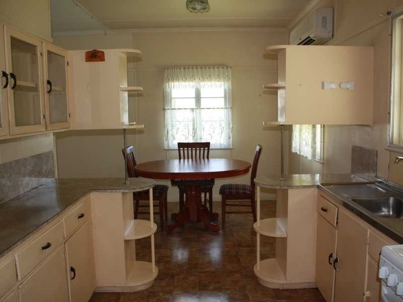 64 Dudleigh Street, North Booval QLD 4304