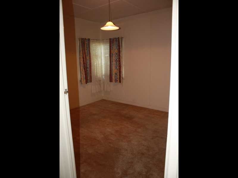 64 Dudleigh Street, North Booval QLD 4304