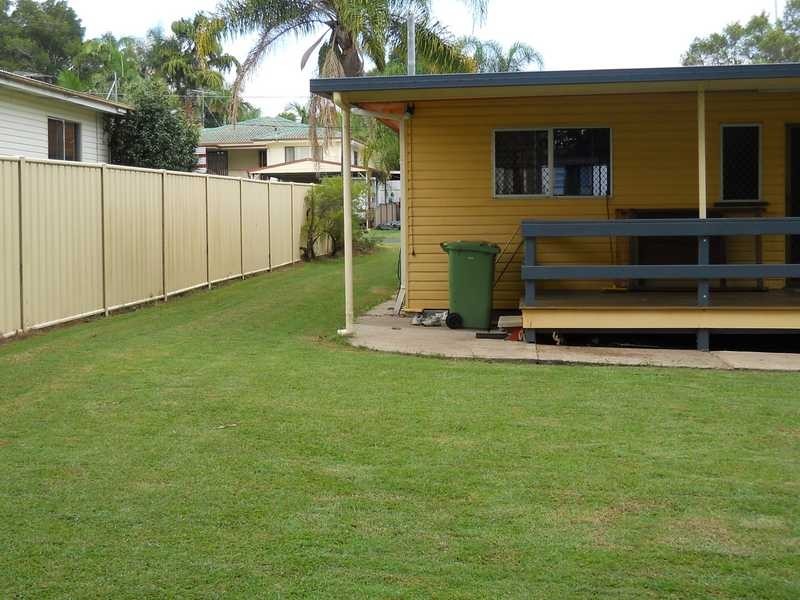 5 Heather Street, Silkstone QLD 4304