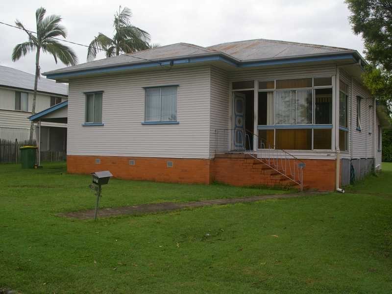 30 Nimmo Street, Booval QLD 4304