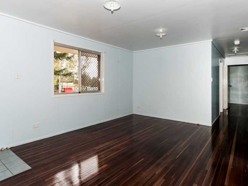 137 Willow Road, Redbank Plains QLD 4301