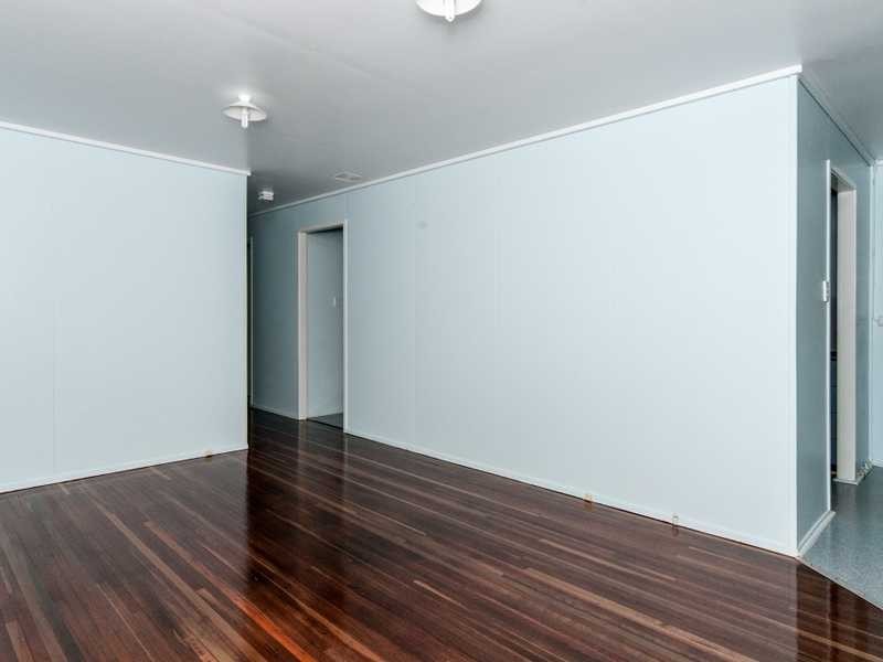 137 Willow Road, Redbank Plains QLD 4301