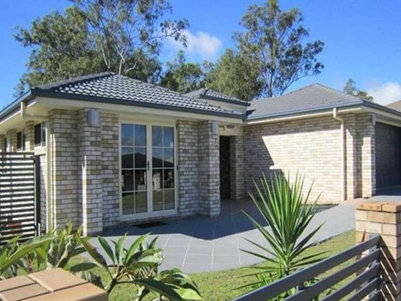 27 Benjamin Court, Yamanto QLD 4305
