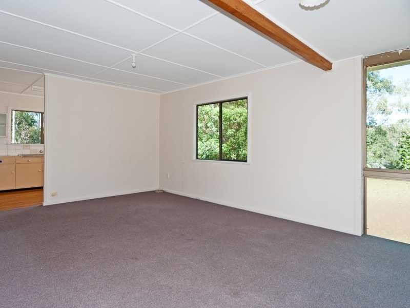 14 Roberts Street, North Ipswich QLD 4305