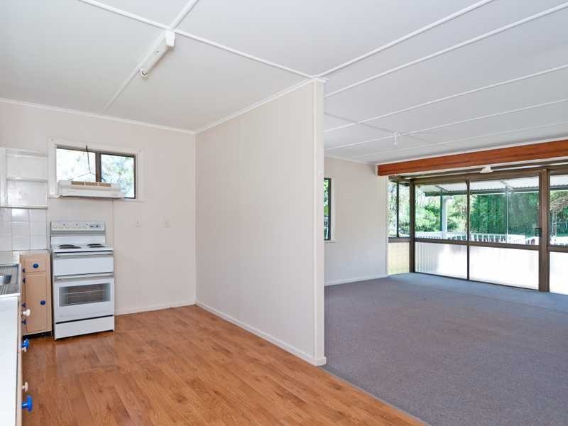 14 Roberts Street, North Ipswich QLD 4305