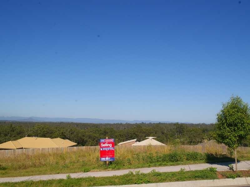 10 Neptune Crescent, Brassall QLD 4305