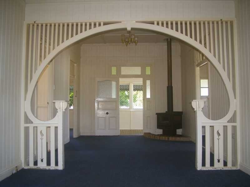 1 Creek Street, Bundamba QLD 4304