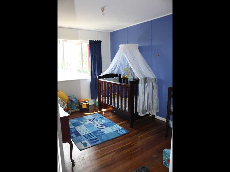 149 Raceview Street, Raceview QLD 4305