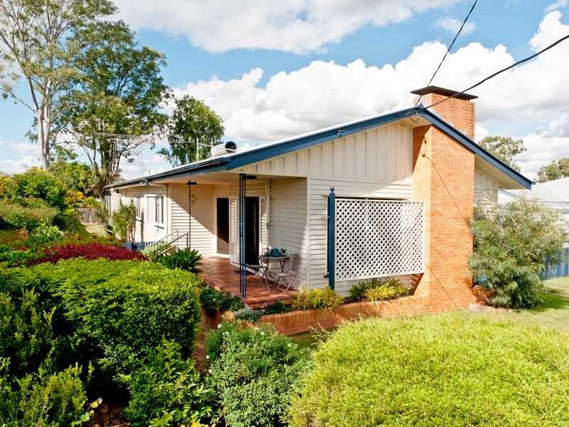 19 Gilmore Street, Leichhardt QLD 4305