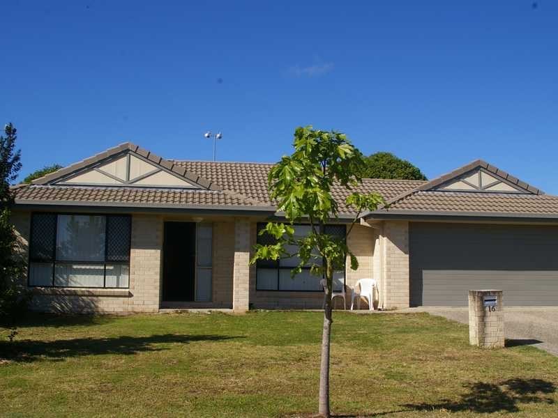 16 Ronayne Circle, One Mile QLD 4305
