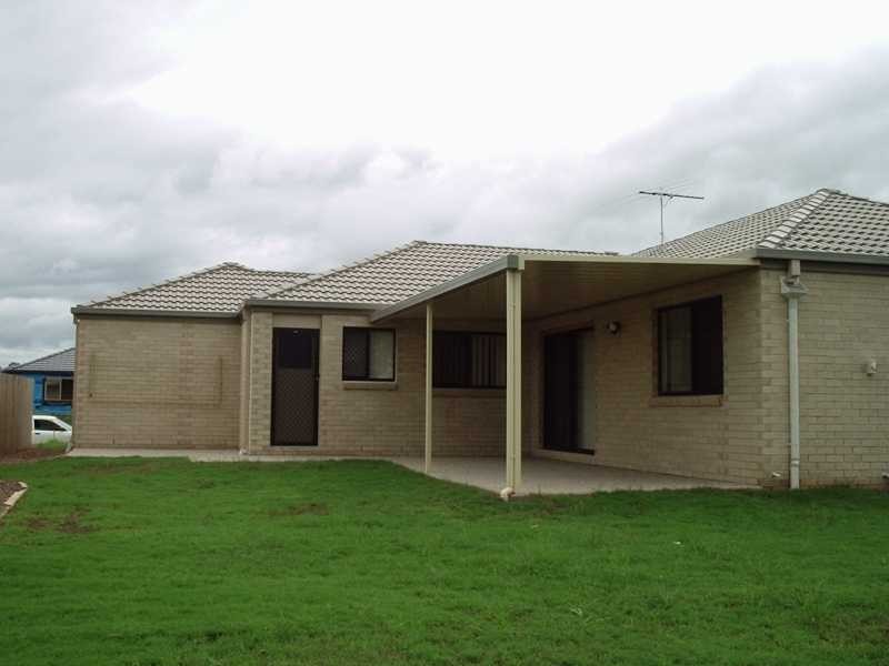 16 Ronayne Circle, One Mile QLD 4305