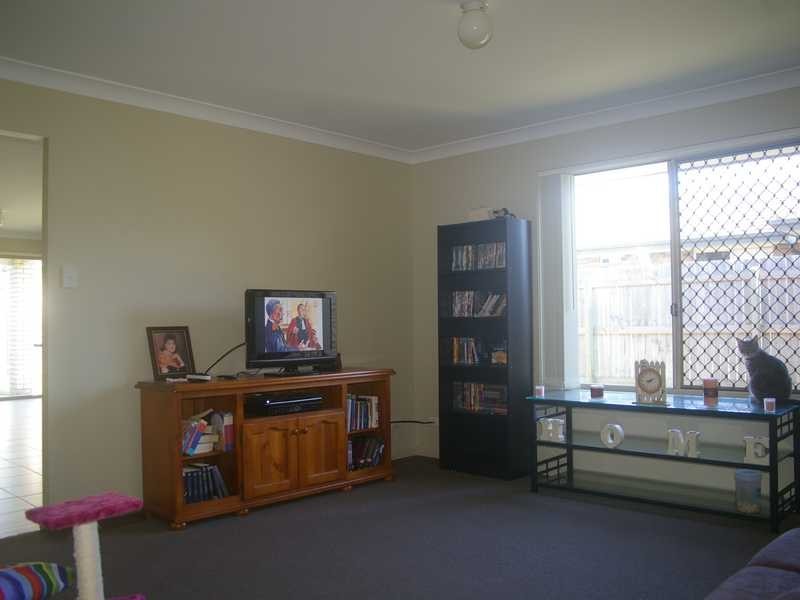 18 Burswood Close, Wulkuraka QLD 4305