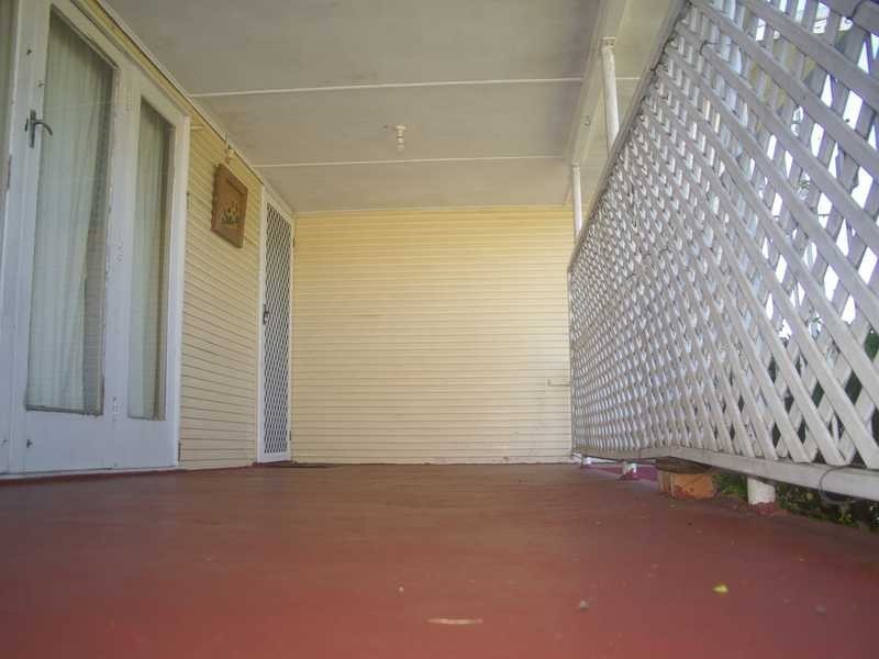 177 South Station Road, Silkstone QLD 4304