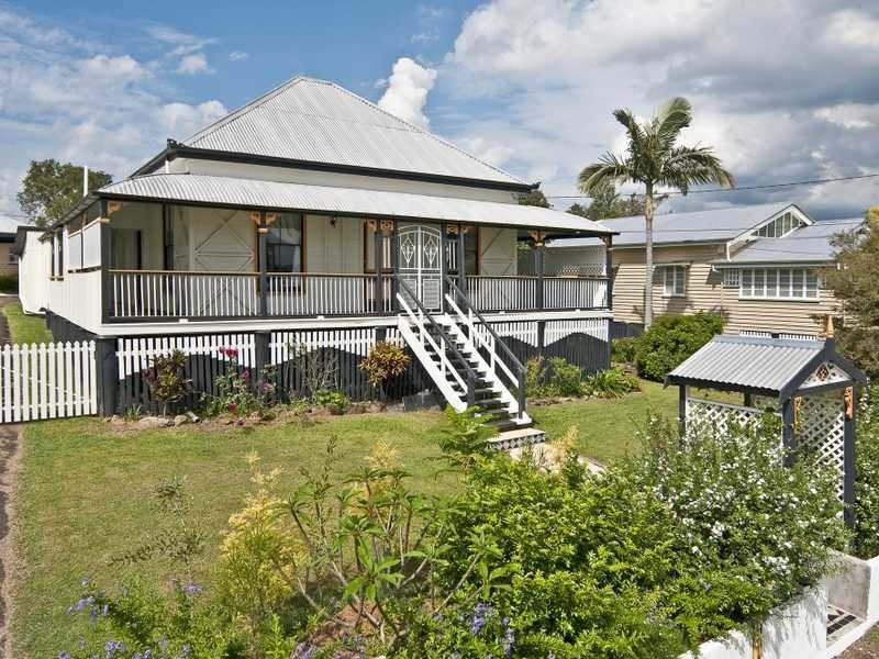 33 Pine Mountain Road, North Ipswich QLD 4305