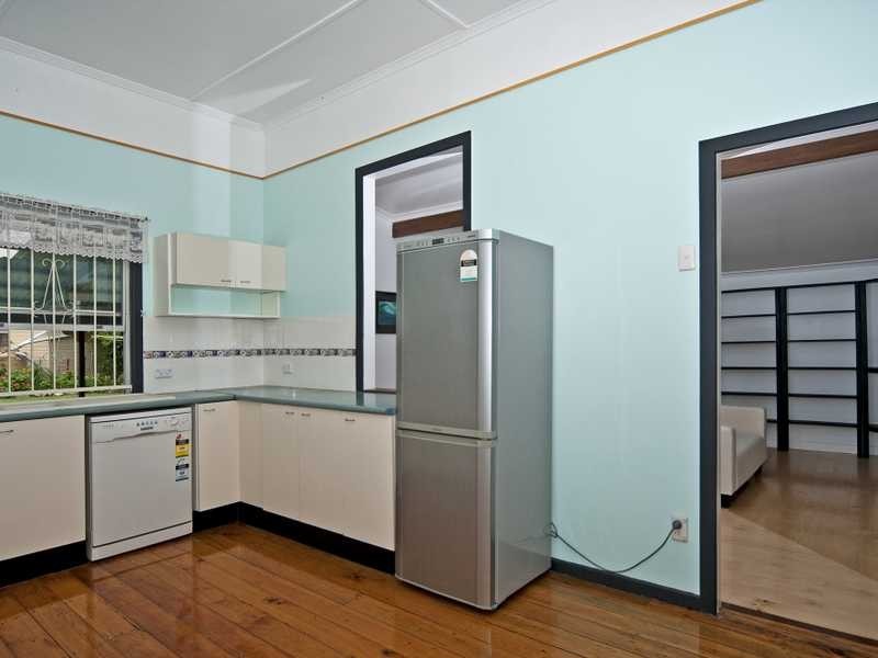33 Pine Mountain Road, North Ipswich QLD 4305