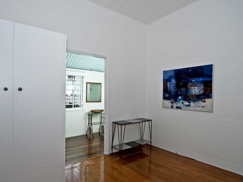33 Pine Mountain Road, North Ipswich QLD 4305