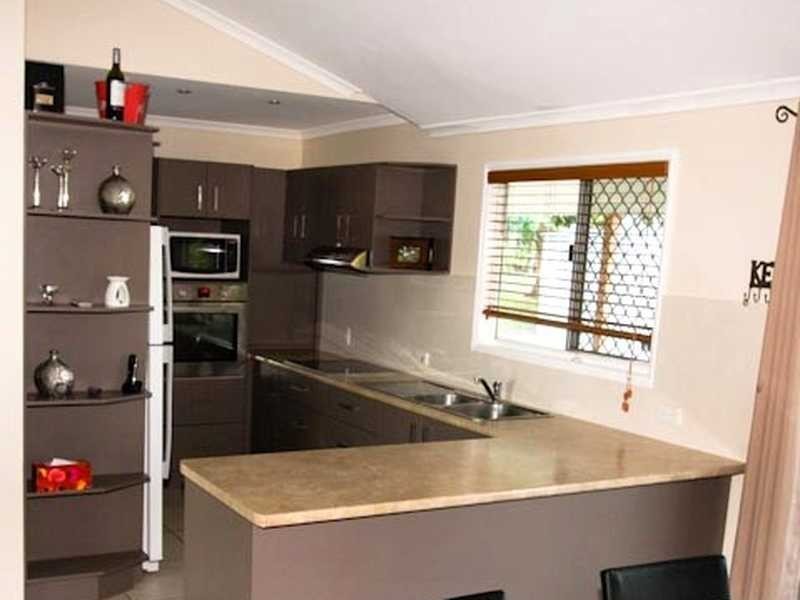 24 Phyllis Street, Eastern Heights QLD 4305