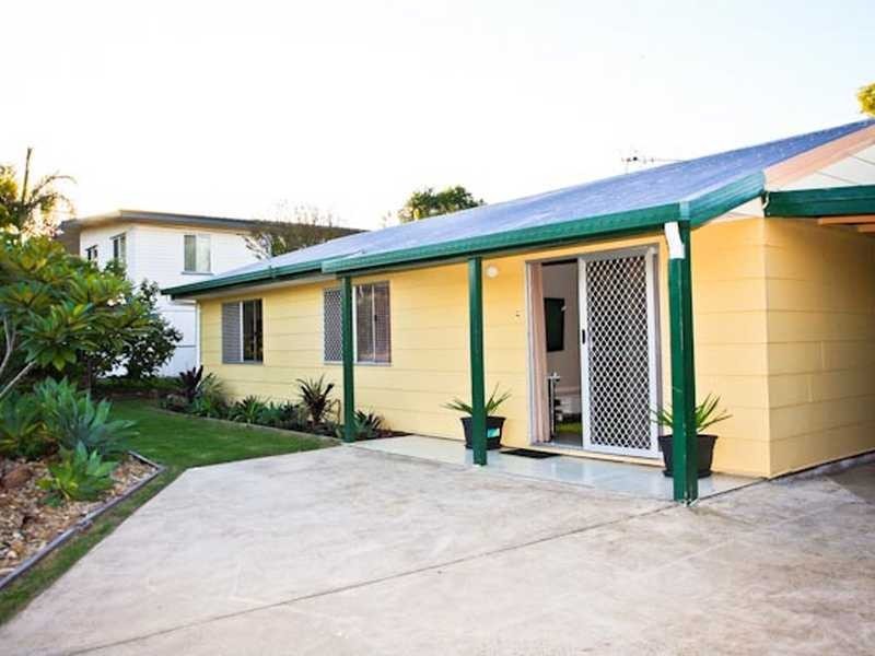 24 Phyllis Street, Eastern Heights QLD 4305